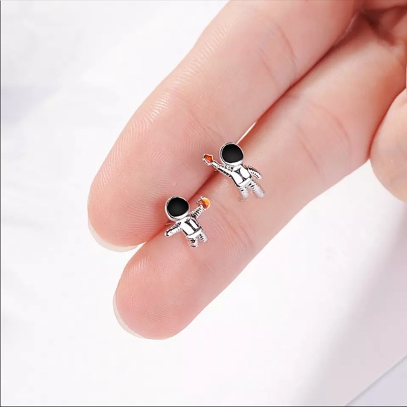 Wild Ember Jewelry - ASTRONAUT ASYMMETRIC EARRINGS